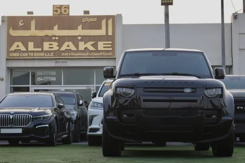 Land Rover Defender 2023