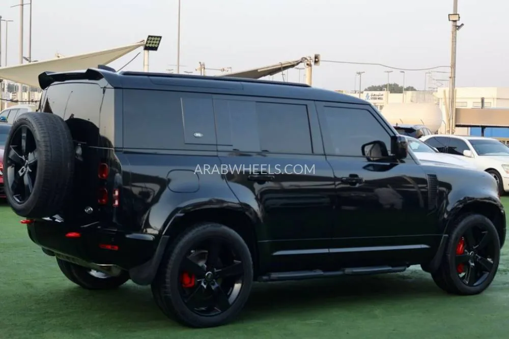 Land Rover Defender 2023 for Sale in Sharjah Image-5