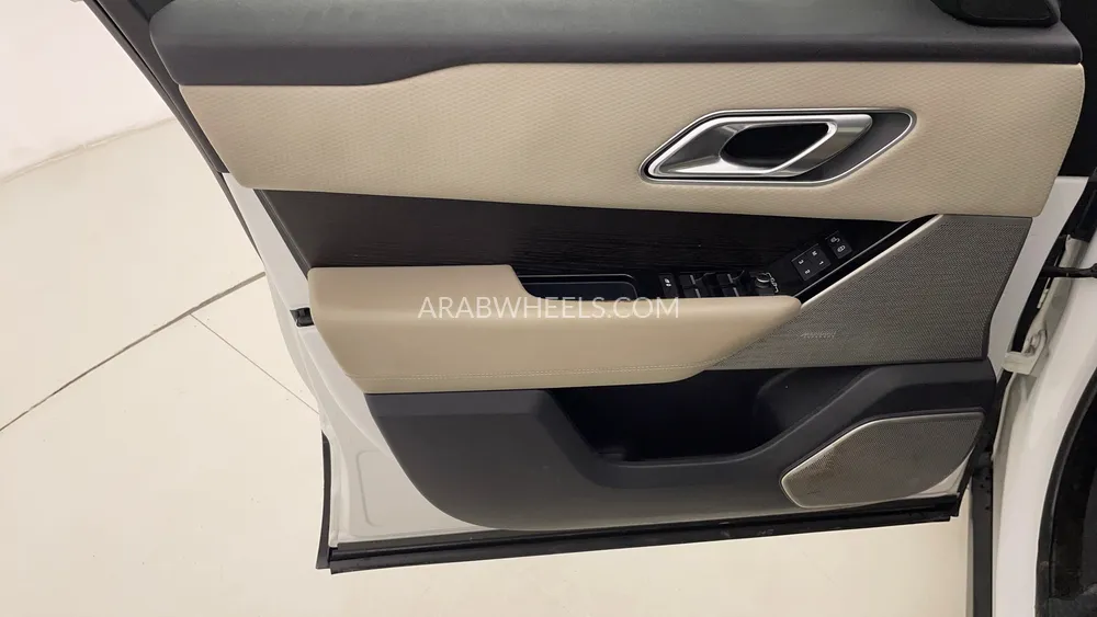 لاند روفر رينج روفر فيلار 2018 for Sale in دبي Image-19