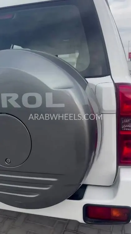 Nissan Patrol 2021 for Sale in Abu Dhabi Image-2