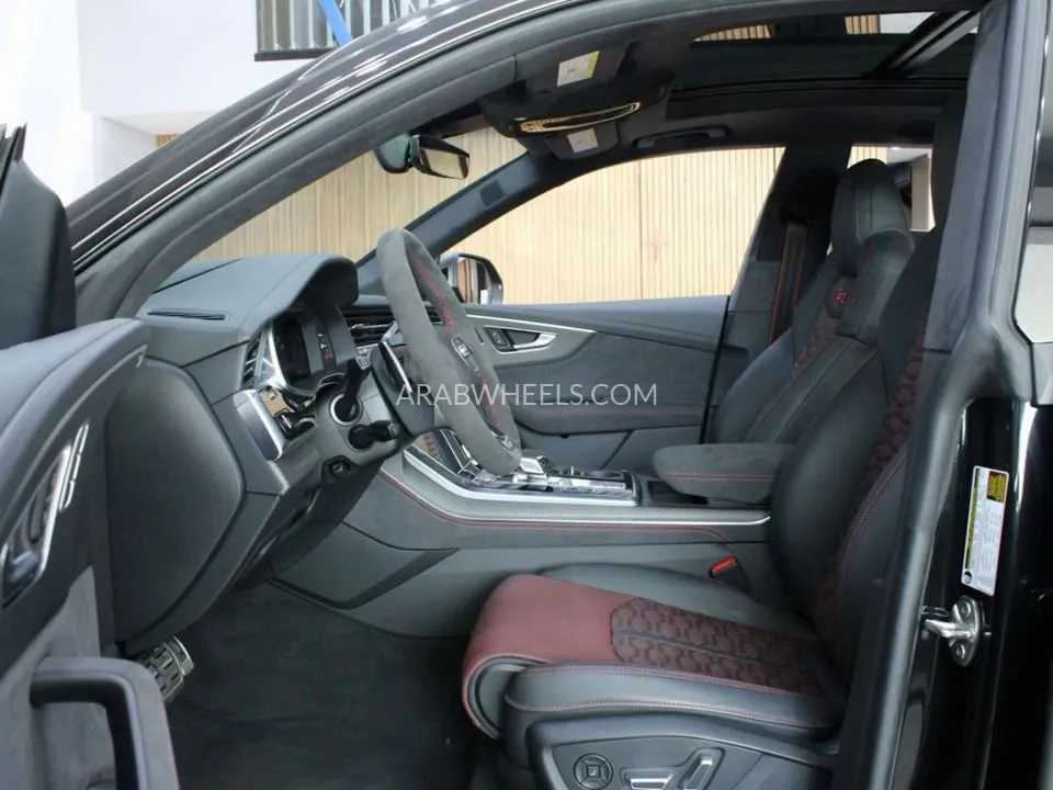 Audi RS Q8 2025 for Sale in Dubai Image-6
