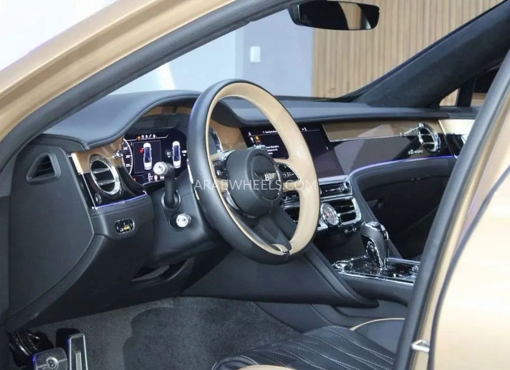 Bentley Flying Spur 2023 for Sale in Dubai Image-6