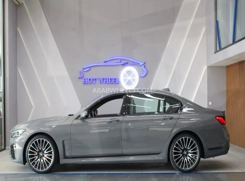 BMW 7 series 2022 for Sale in Dubai Image-3
