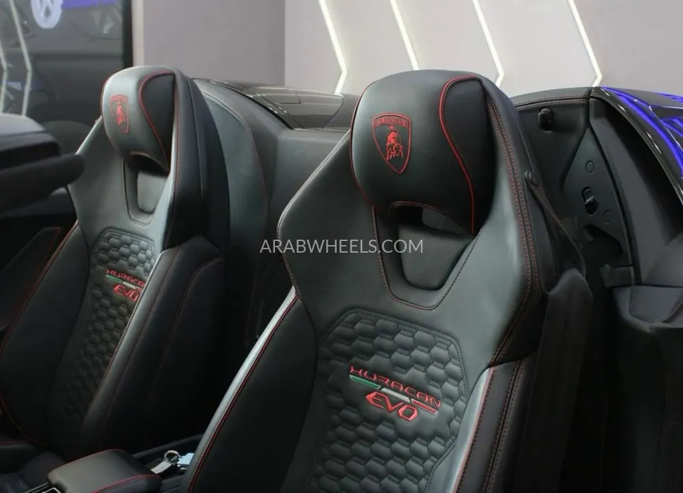 لامبورغيني هوراكان 2023 for Sale in دبي Image-20