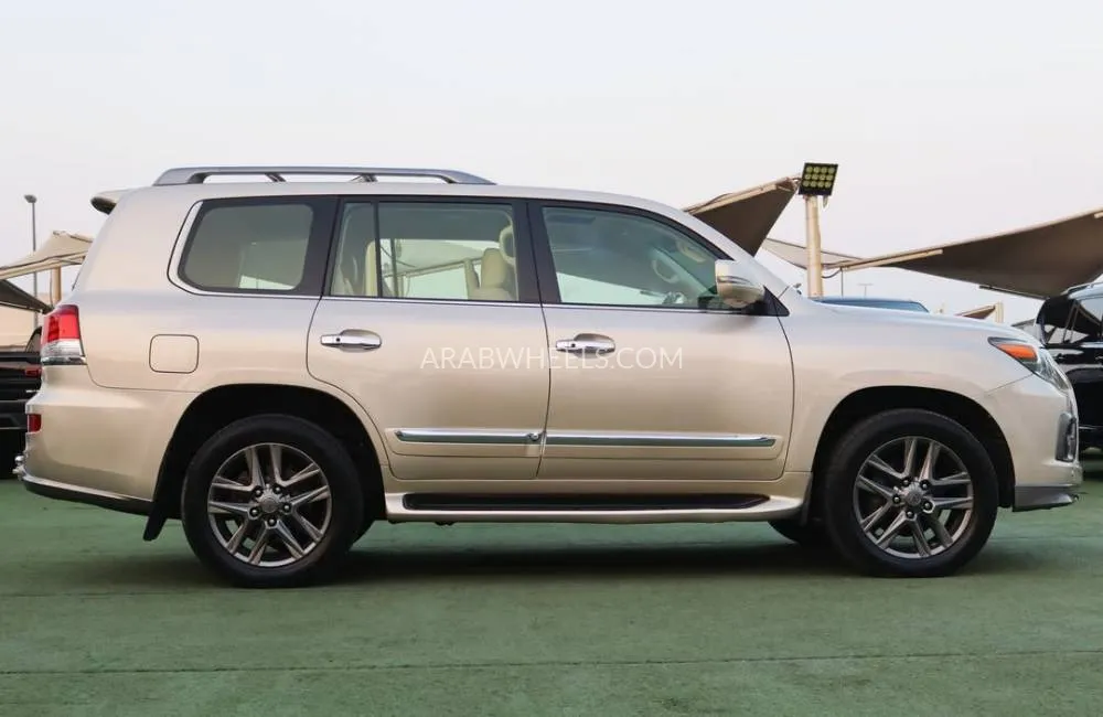 Lexus LX 2014 for Sale in Sharjah Image-5