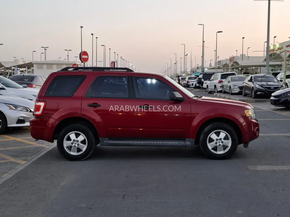 Ford Escape 2011 for Sale in Sharjah Image-5