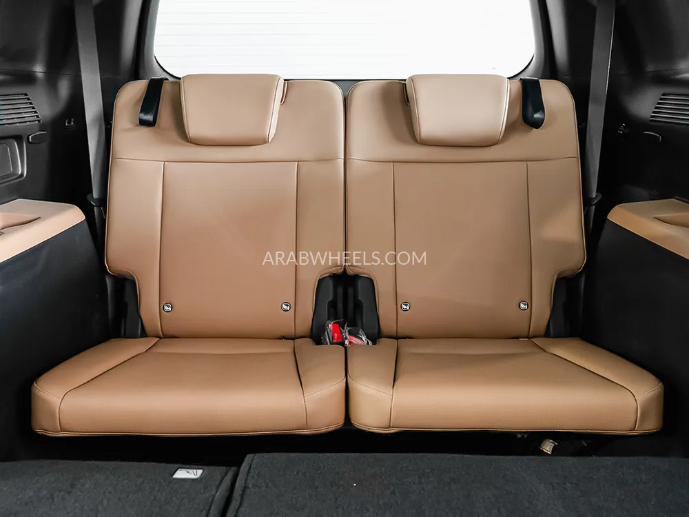 Hyundai Santa Fe 2024 for Sale in Dubai Image-14