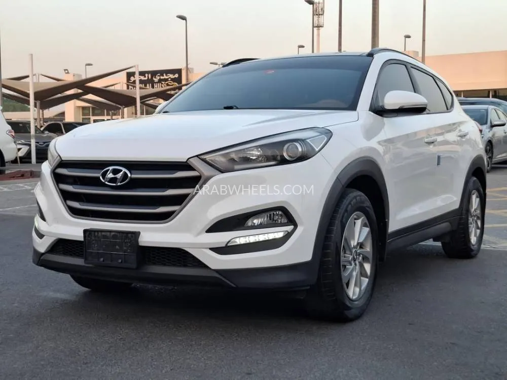 Hyundai Tucson 2017 for Sale in Sharjah Image-3