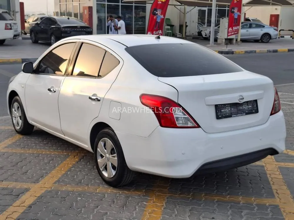 Nissan Sunny 2018 for Sale in Sharjah Image-5
