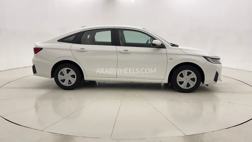 Toyota Yaris 2024 for Sale in Dubai Image-2