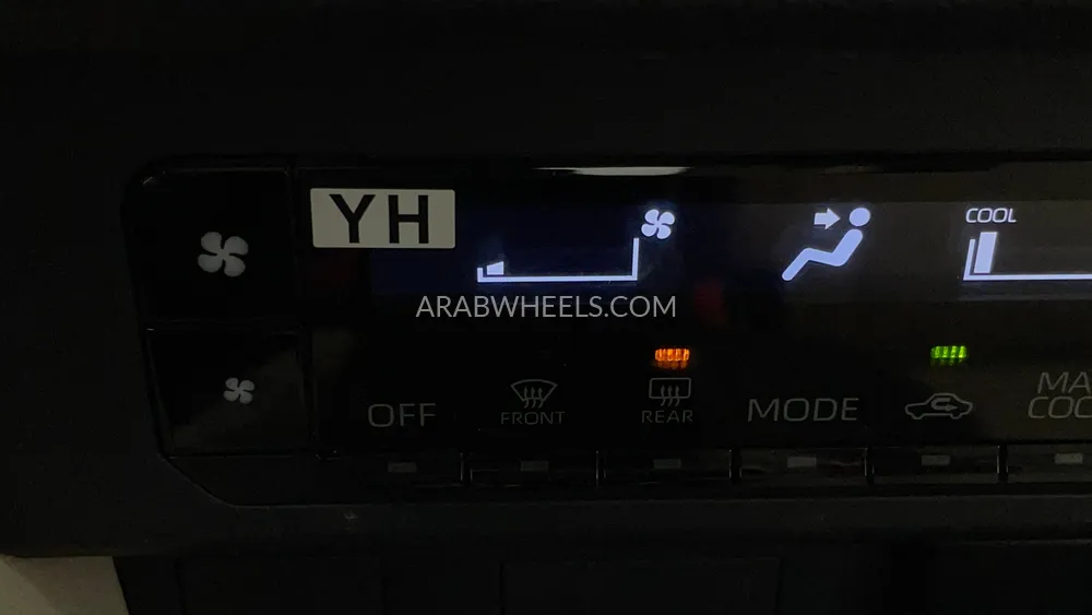 Toyota Yaris 2024 for Sale in Dubai Image-35