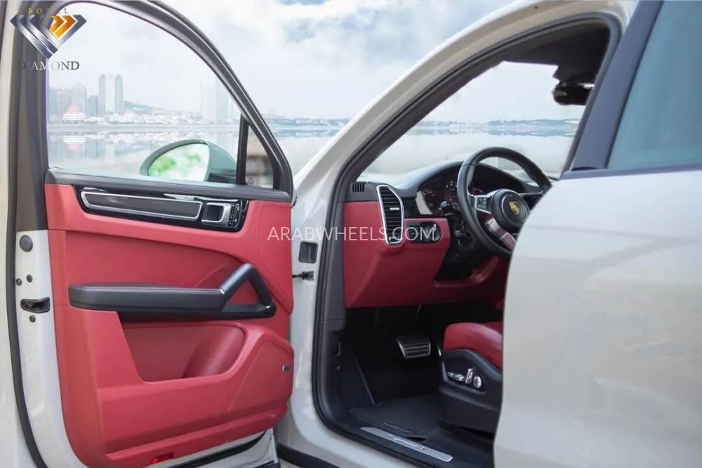 بورشه كايين 2021 for Sale in دبي Image-6