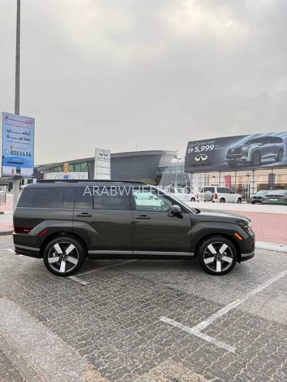 Hyundai Santa Fe 2024 for Sale in Sharjah Image-3