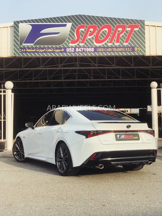 Lexus IS 2022 for Sale in Ajman Image-15