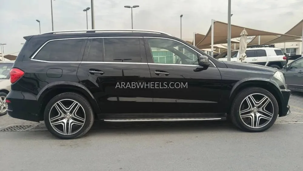 Mercedes Benz GL Class 2016 for Sale in Sharjah Image-6