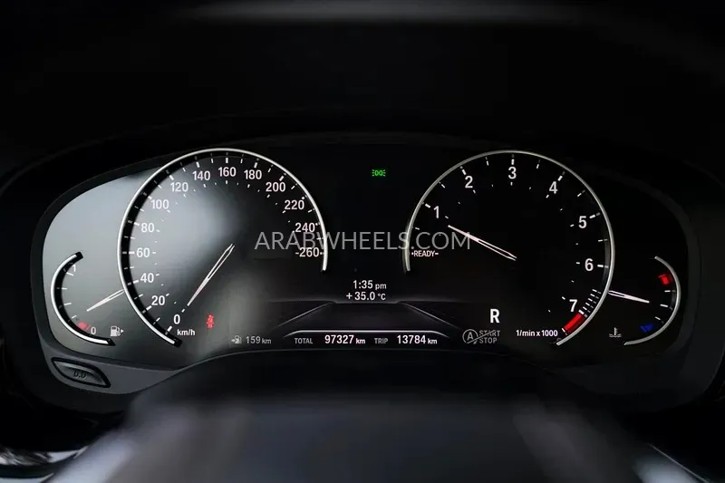 بي إم دبليو الفئة الخامسة 2020 for Sale in الشارقة Image-5