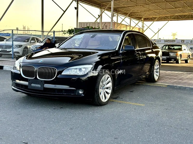 BMW 7 series 2010 for Sale in Dubai Image-2