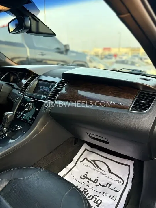 Ford Taurus 2016 for Sale in Sharjah Image-13