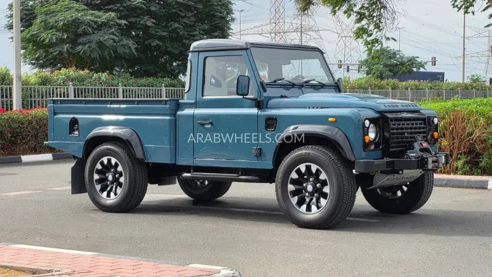 Land Rover Defender 2010 for Sale in Dubai Image-4