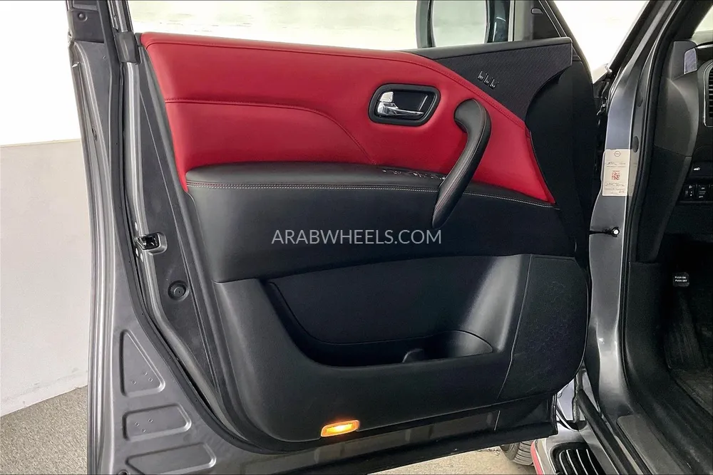 Nissan Patrol 2021 for Sale in Dubai Image-19