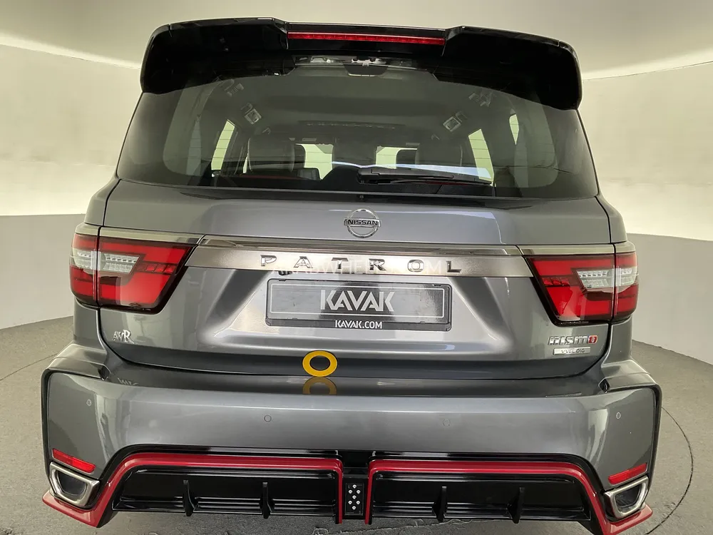 Nissan Patrol 2021 for Sale in Dubai Image-31