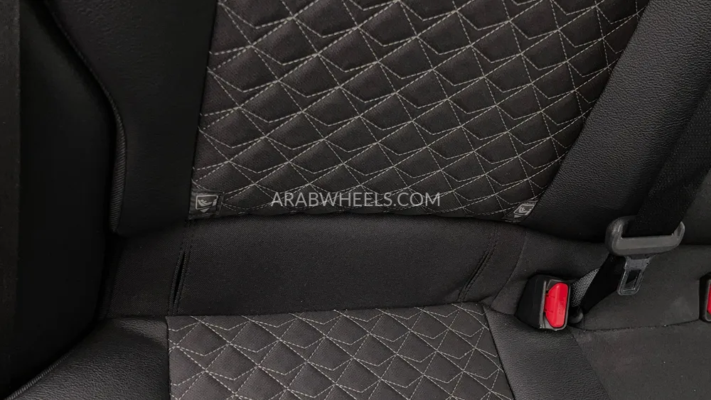 Toyota C-HR 2023 for Sale in Dubai Image-35