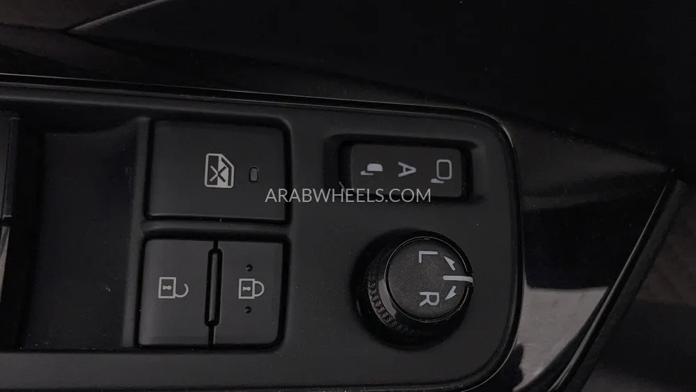 Toyota C-HR 2023 for Sale in Dubai Image-37