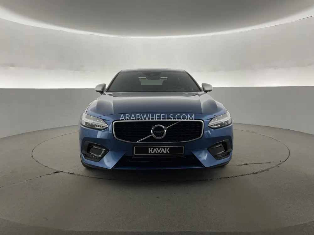 Volvo S90 2018 for Sale in Sharjah Image-2