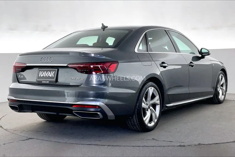 Audi A4 2020 for Sale in Sharjah Image-6