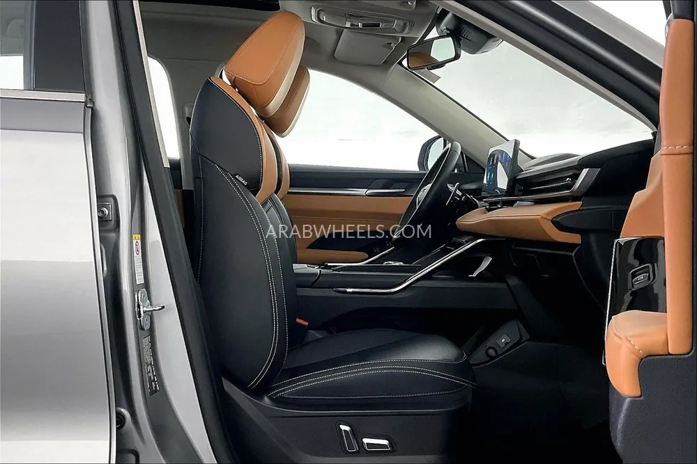 هافال H6 2025 for Sale in دبي Image-13