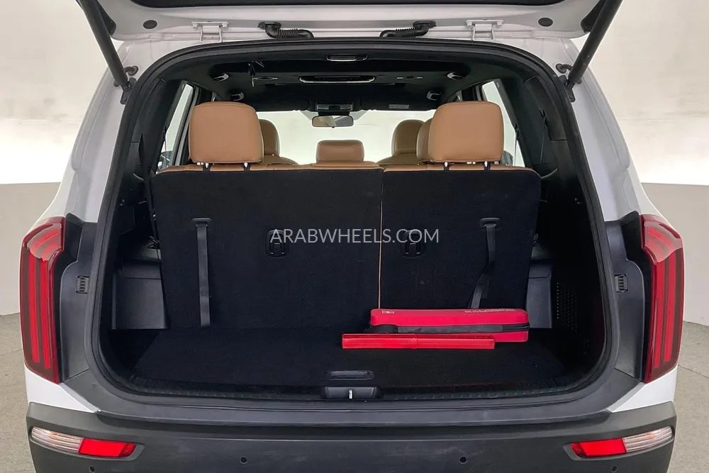 Kia Telluride 2020 for Sale in Sharjah Image-15