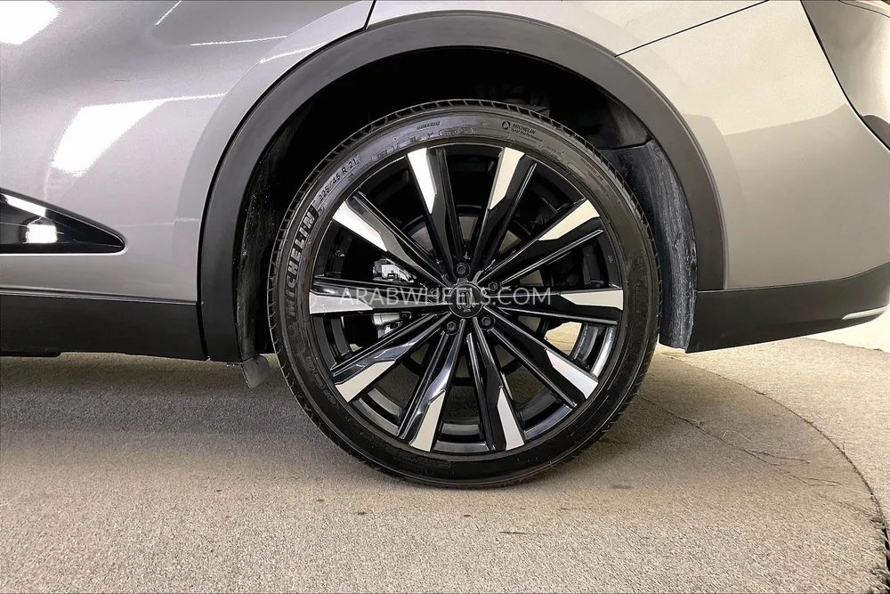 Toyota Crown 2023 for Sale in Sharjah Image-9