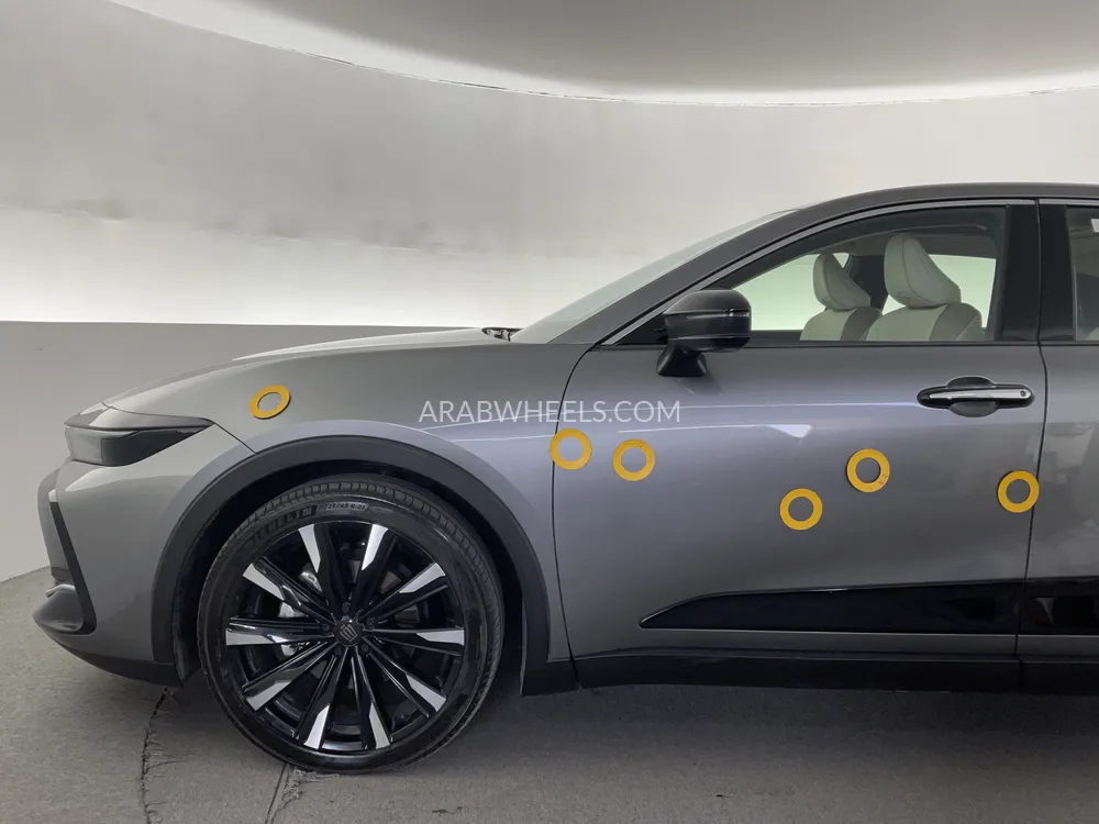 Toyota Crown 2023 for Sale in Sharjah Image-31