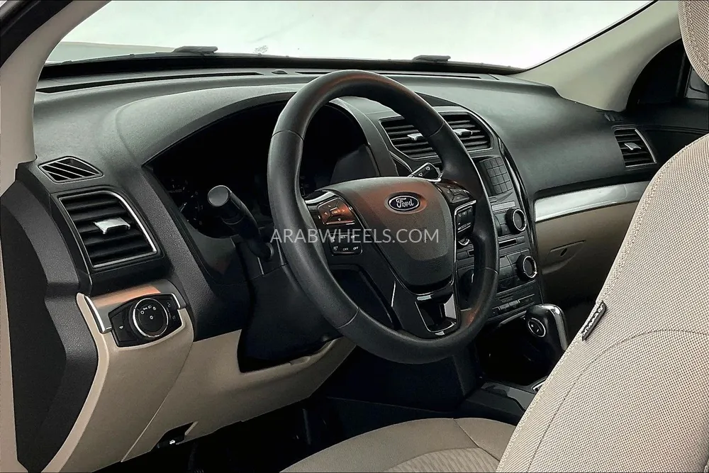 Ford Explorer 2018 for Sale in Sharjah Image-26