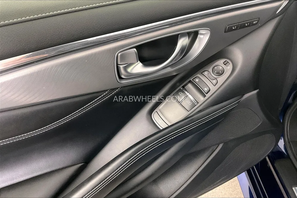 Infiniti Q60 2022 for Sale in Sharjah Image-31