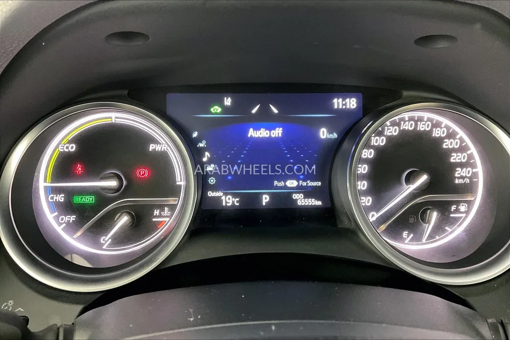 Toyota Camry 2024 for Sale in Dubai Image-11