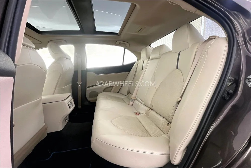 Toyota Camry 2024 for Sale in Dubai Image-13