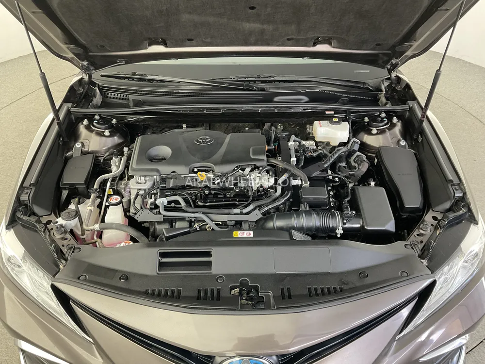 Toyota Camry 2024 for Sale in Dubai Image-21