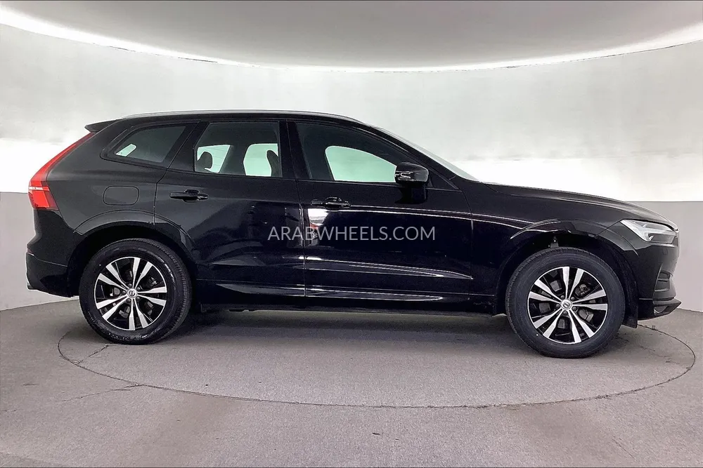 فولفو إكس سي 60 2021 for Sale in الشارقة Image-8