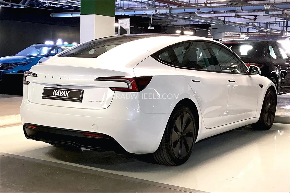 Tesla Model 3 2025 for Sale in Sharjah Image-4
