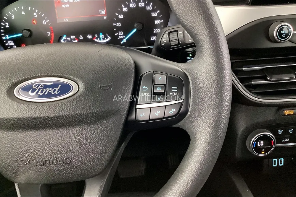 Ford Escape 2021 for Sale in Sharjah Image-18