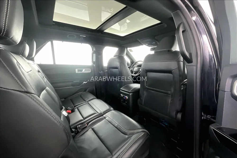 Ford Explorer 2022 for Sale in Dubai Image-14
