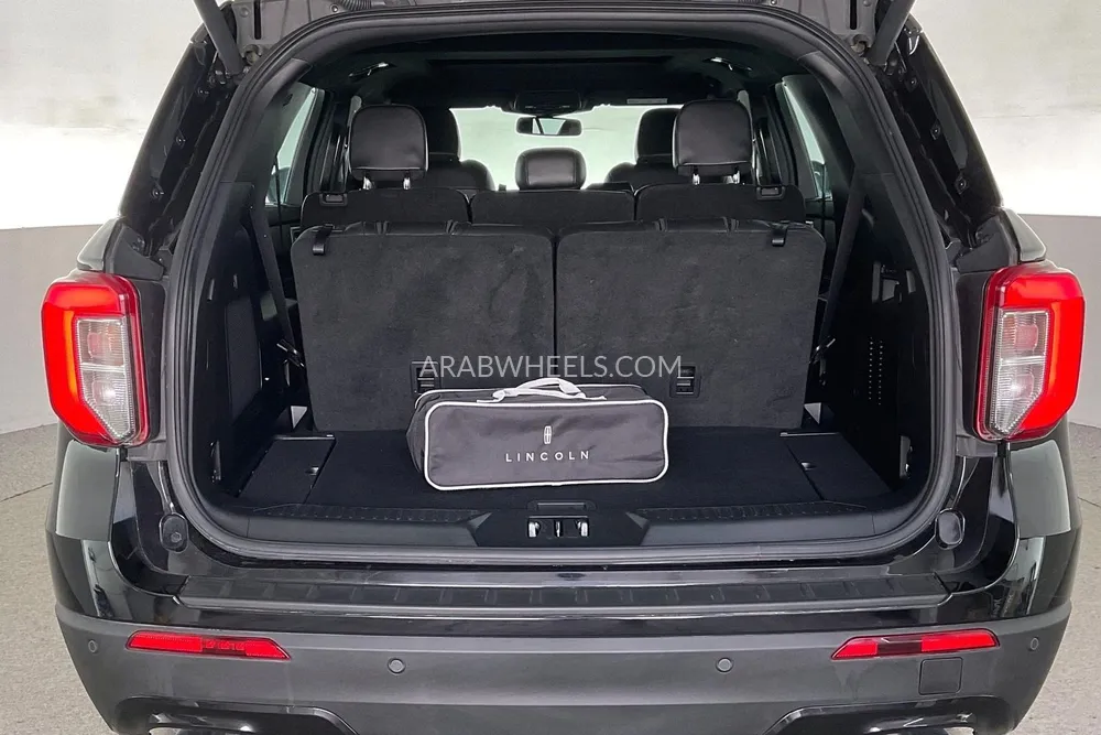 Ford Explorer 2022 for Sale in Dubai Image-15