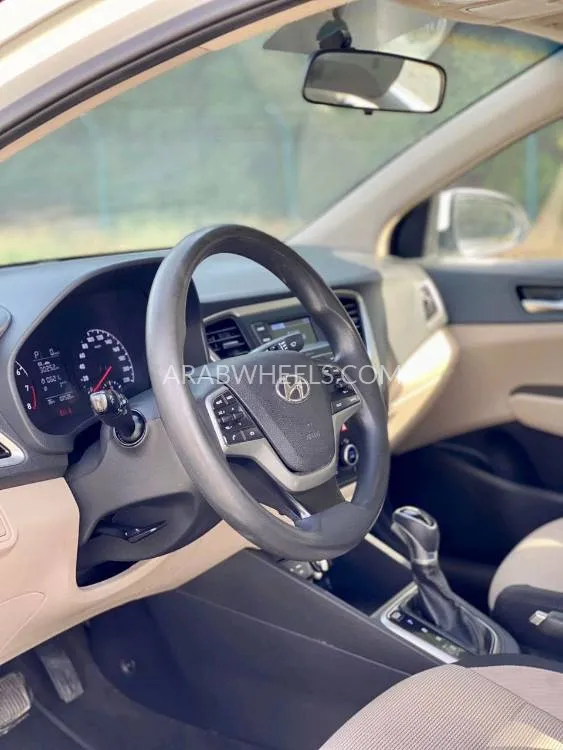 Hyundai Accent 2019 for Sale in Sharjah Image-7