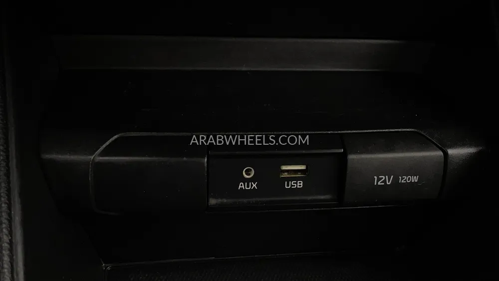 Kia Pegas 2021 for Sale in Dubai Image-34