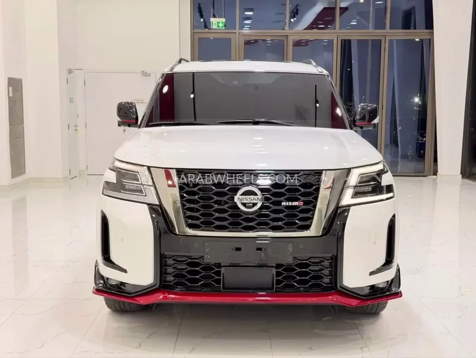 Nissan Patrol 2021 for Sale in Abu Dhabi Image-2