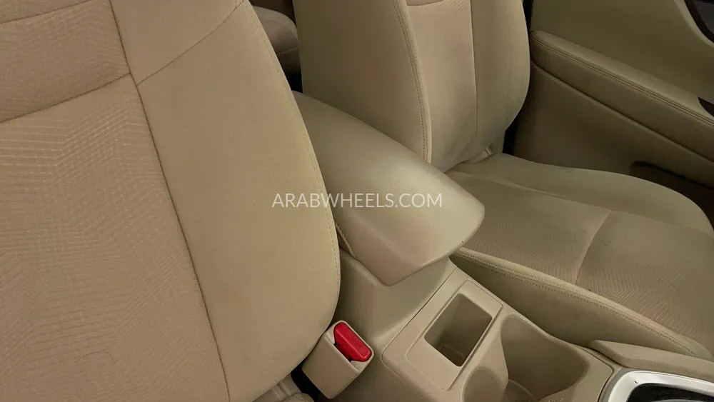 Nissan X-Trail 2017 for Sale in Dubai Image-32