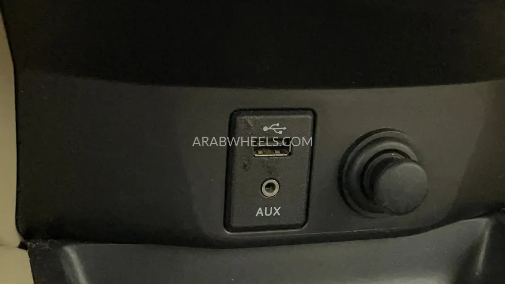 Nissan X-Trail 2017 for Sale in Dubai Image-38