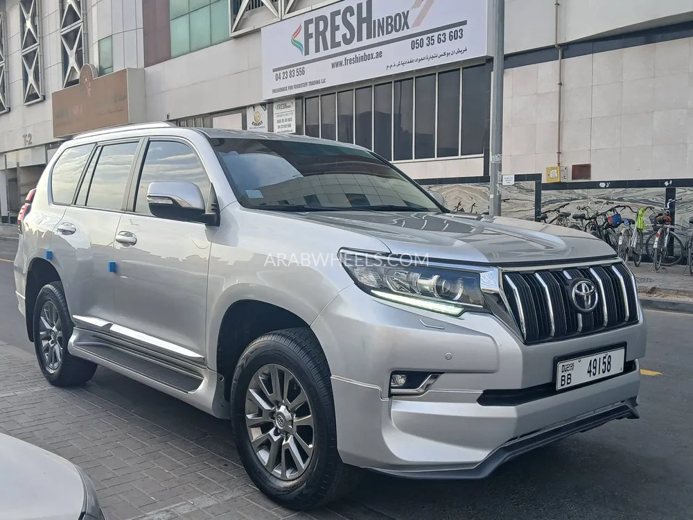 تويوتا لاند كروزر برادو 2019 for Sale in دبي Image-4