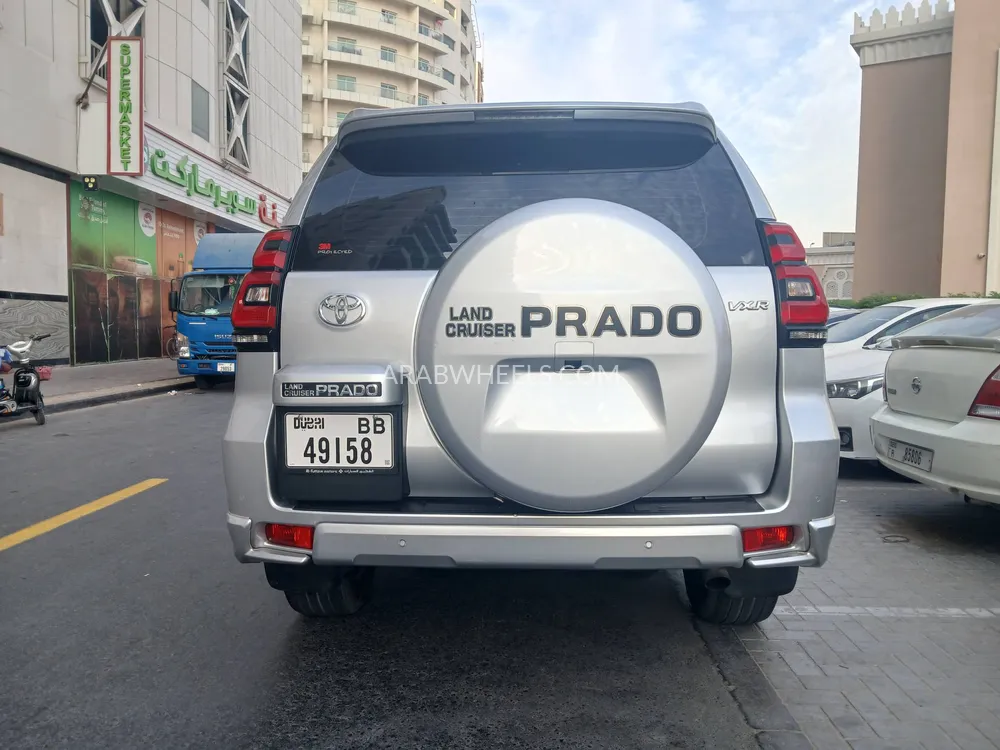 تويوتا لاند كروزر برادو 2019 for Sale in دبي Image-11